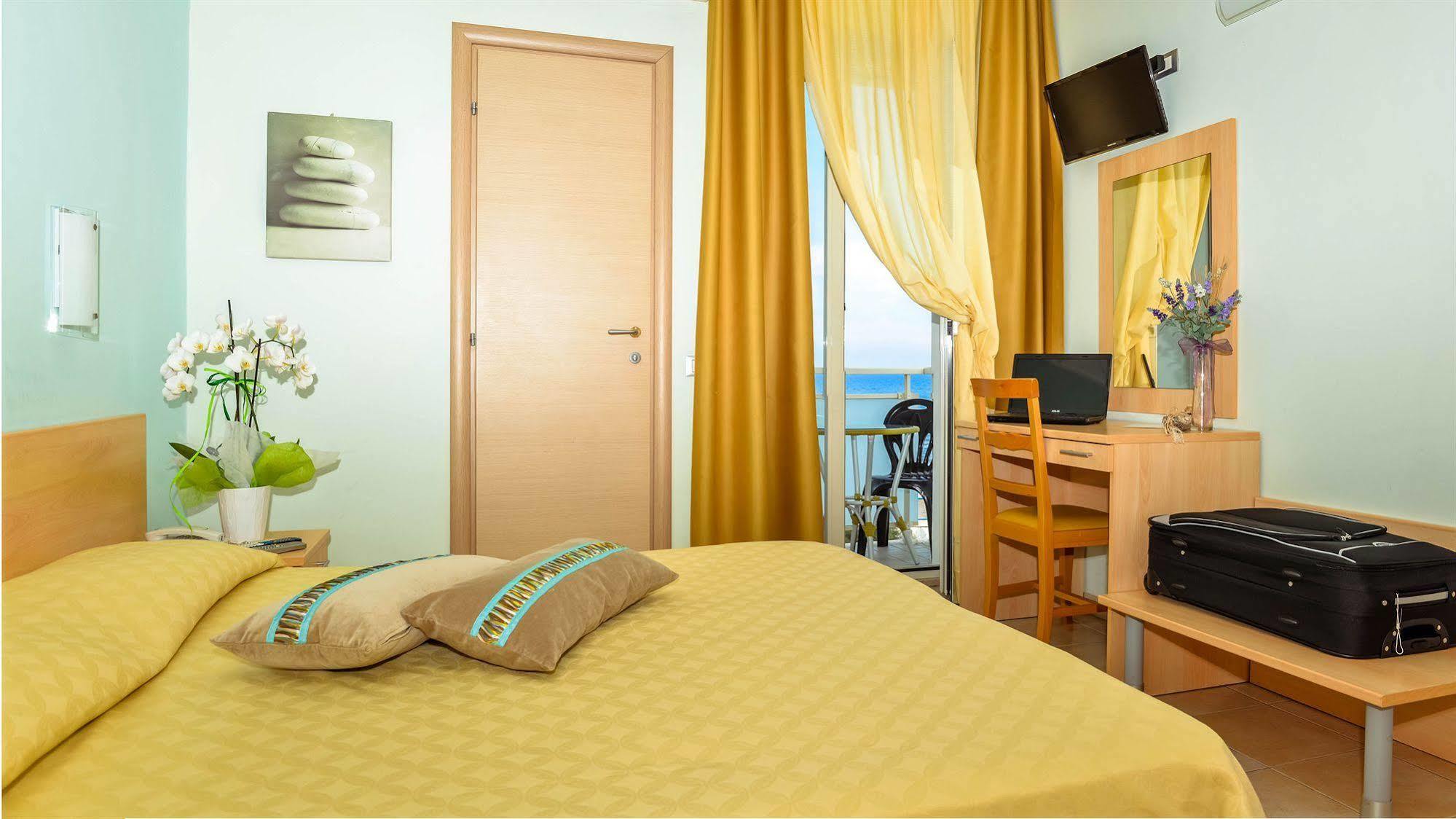Hotel Caggiari Senigallia Extérieur photo